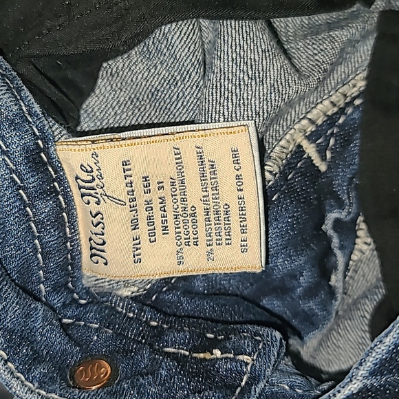Miss Me Jeans - Picture 12 of 17